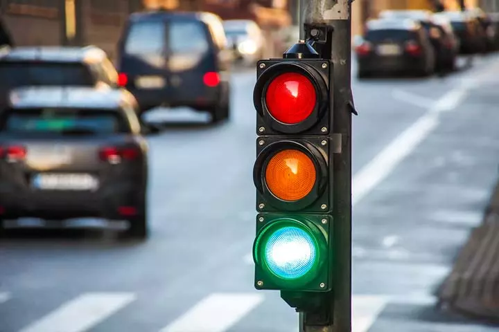 Traffic light for road safety
